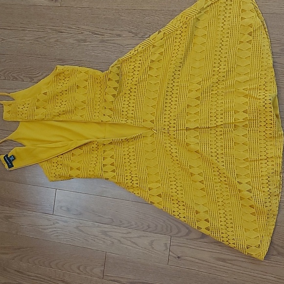 High Neck Yellow Lace Midi Dress - Picture 8 of 10